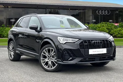 PK75UKO Audi Q3 Black Edition 45 TFSI quattro 245 PS S tronic Thumbnail #2