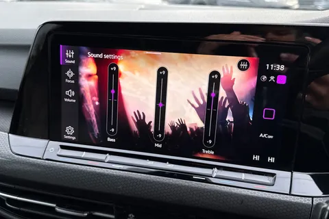 35 of 49 for Volkswagen Golf 2.0 TSI GTI DSG Euro 6 (s/s) 5dr