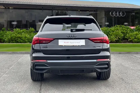 PK75UKO Audi Q3 Black Edition 45 TFSI quattro 245 PS S tronic Thumbnail #5