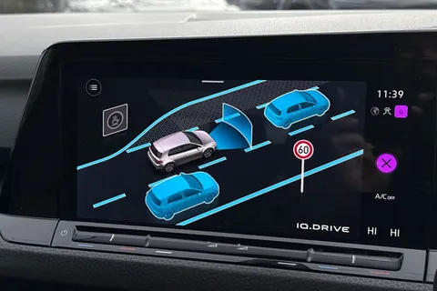 40 of 49 for Volkswagen Golf 2.0 TSI GTI DSG Euro 6 (s/s) 5dr