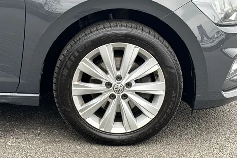 10 of 50 for Volkswagen Polo 1.0 TSI SEL Euro 6 (s/s) 5dr