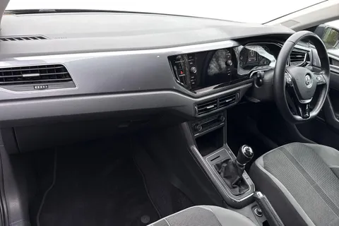 15 of 50 for Volkswagen Polo 1.0 TSI SEL Euro 6 (s/s) 5dr