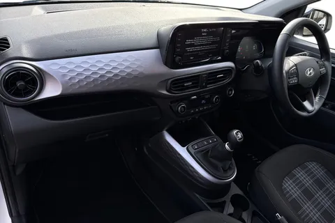 MM74XTR Hyundai I10 1.0 Premium Euro 6 (s/s) 5dr Thumbnail #16