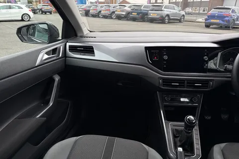20 of 50 for Volkswagen Polo 1.0 TSI SEL Euro 6 (s/s) 5dr