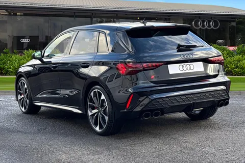 Audi S3 2.0 TFSI Black Edition Sportback S Tronic quattro Euro 6 (s/s) 5dr Thumbnail #3