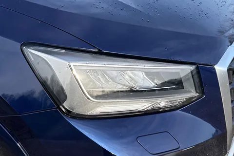 PJ23RYW Audi Q2 S line 35 TFSI 150 PS S tronic Thumbnail #10