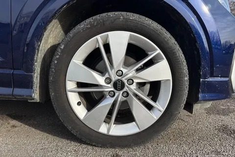 PJ23RYW Audi Q2 S line 35 TFSI 150 PS S tronic Thumbnail #11