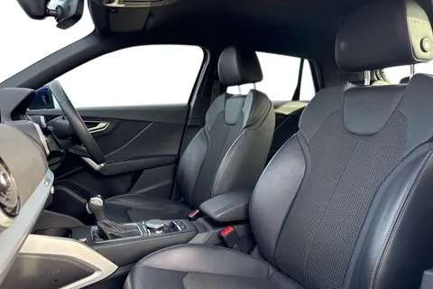 PJ23RYW Audi Q2 S line 35 TFSI 150 PS S tronic Thumbnail #17