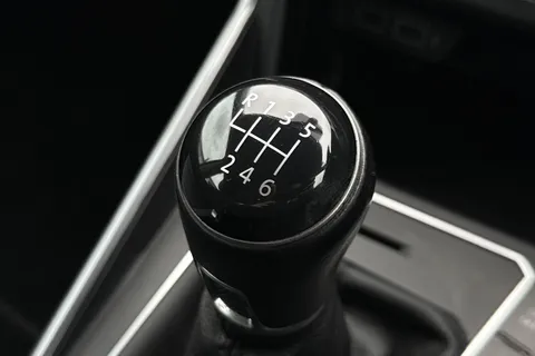 40 of 50 for Volkswagen Polo 1.0 TSI SEL Euro 6 (s/s) 5dr