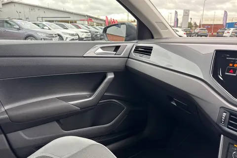 43 of 50 for Volkswagen Polo 1.0 TSI SEL Euro 6 (s/s) 5dr