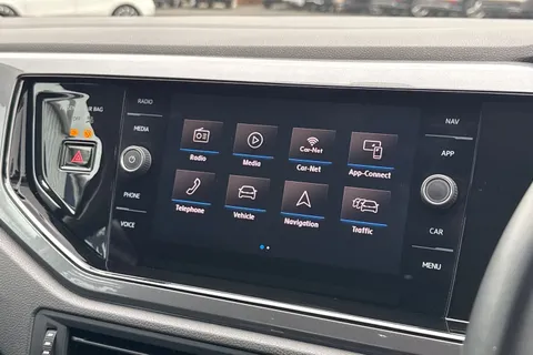 44 of 50 for Volkswagen Polo 1.0 TSI SEL Euro 6 (s/s) 5dr