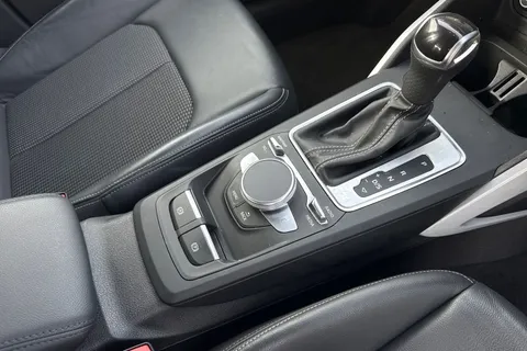 PJ23RYW Audi Q2 S line 35 TFSI 150 PS S tronic Thumbnail #24