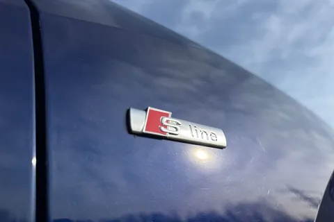 PJ23RYW Audi Q2 S line 35 TFSI 150 PS S tronic Thumbnail #31