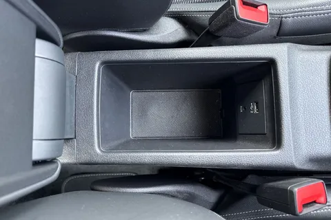 PJ23RYW Audi Q2 S line 35 TFSI 150 PS S tronic Thumbnail #44