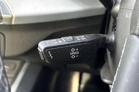 PJ23RYW Audi Q2 S line 35 TFSI 150 PS S tronic Thumbnail #53