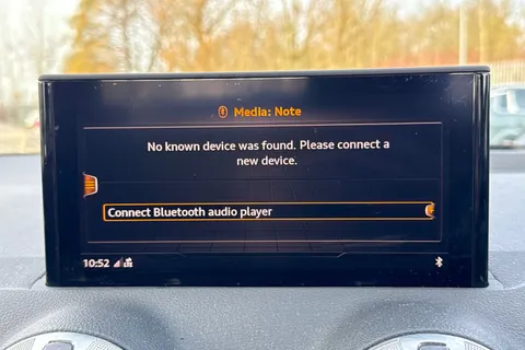 PJ23RYW Audi Q2 S line 35 TFSI 150 PS S tronic Thumbnail #60