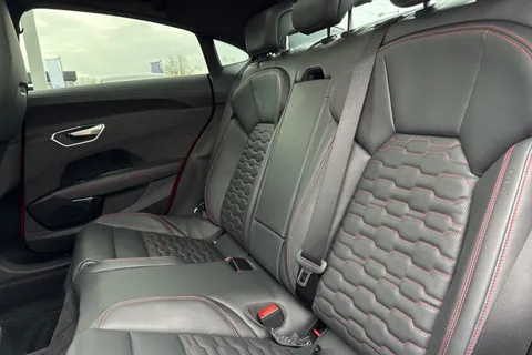 PN25JBX Audi S E-Tron Gt S Launch Edition quattro Thumbnail #20