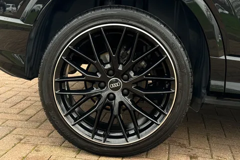 FP22TFY Audi Q2 Black Edition 35 TFSI  150 PS S tronic Thumbnail #9