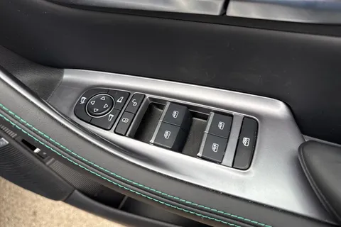 LD25FRZ BYD Seal U 1.5 DM-i 26.6kWh Comfort CVT Auto Euro 6 (s/s) 5dr Thumbnail #19