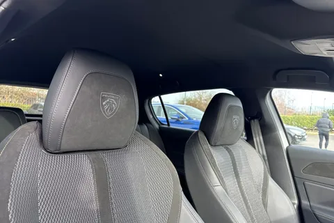 23 of 66 for PEUGEOT 308 1.2 HYBRID GT e-DSC6 Euro 6 (s/s) 5dr