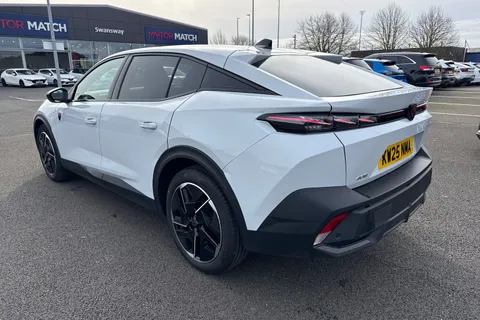 29 of 66 for PEUGEOT 408 1.2 HYBRID GT Fastback e-DSC6 Euro 6 (s/s) 5dr