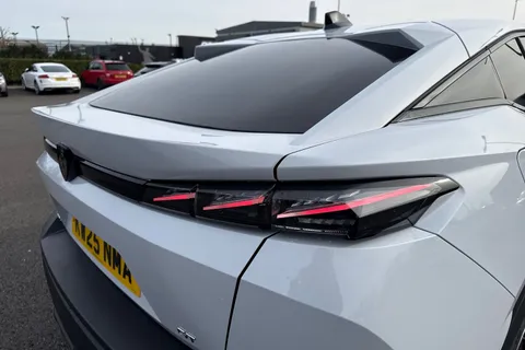 31 of 66 for PEUGEOT 408 1.2 HYBRID GT Fastback e-DSC6 Euro 6 (s/s) 5dr