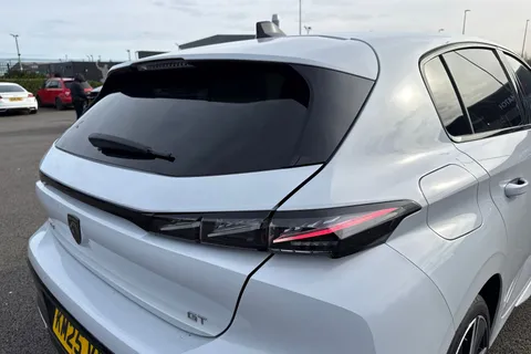 31 of 66 for PEUGEOT 308 1.2 HYBRID GT e-DSC6 Euro 6 (s/s) 5dr