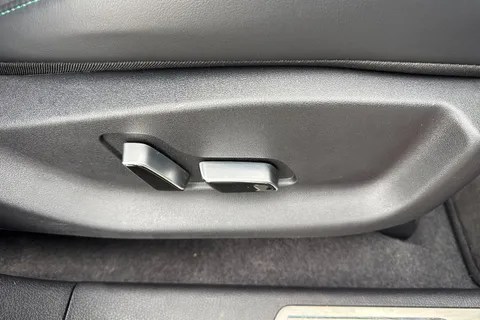 LD25FRZ BYD Seal U 1.5 DM-i 26.6kWh Comfort CVT Auto Euro 6 (s/s) 5dr Thumbnail #35