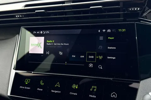 43 of 66 for PEUGEOT 408 1.2 HYBRID GT Fastback e-DSC6 Euro 6 (s/s) 5dr