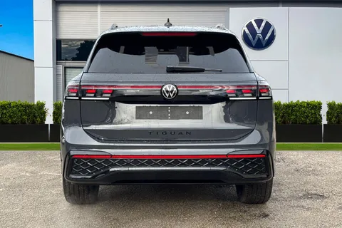  Volkswagen Tiguan 1.5 TSI eHybrid 19.7kWh R-Line DSG Euro 6 (s/s) 5dr Thumbnail #5