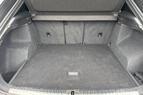 MM69RCZ Audi Q3 2.0 TDI 35 S line S Tronic Euro 6 (s/s) 5dr Thumbnail #8