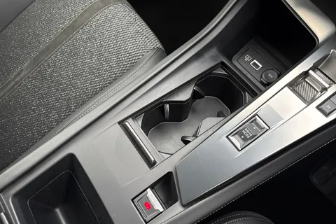 55 of 66 for PEUGEOT 408 1.2 HYBRID GT Fastback e-DSC6 Euro 6 (s/s) 5dr