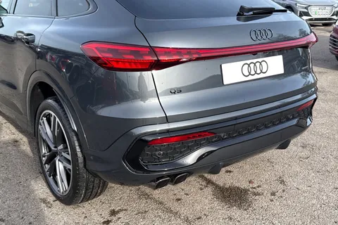  Audi Q5 2.0 TDI Edition 1 Sportback S Tronic quattro Euro 6 (s/s) 5dr Thumbnail #8
