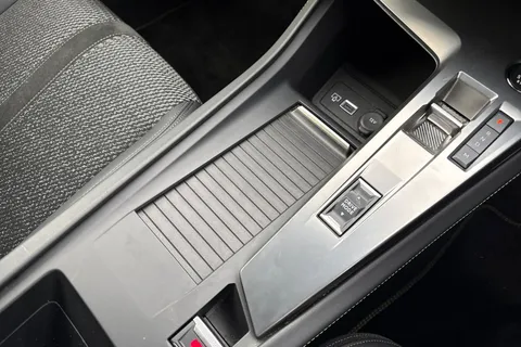 55 of 66 for PEUGEOT 308 1.2 HYBRID GT e-DSC6 Euro 6 (s/s) 5dr