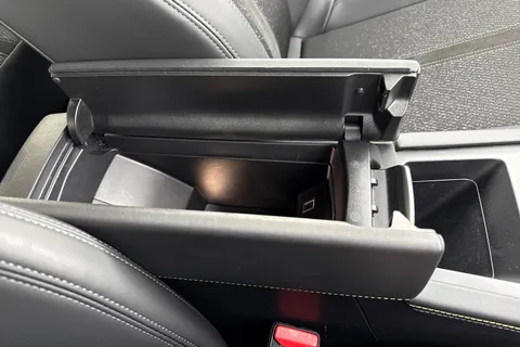 57 of 66 for PEUGEOT 408 1.2 HYBRID GT Fastback e-DSC6 Euro 6 (s/s) 5dr