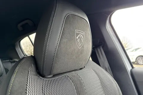 59 of 66 for PEUGEOT 408 1.2 HYBRID GT Fastback e-DSC6 Euro 6 (s/s) 5dr