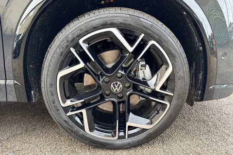  Volkswagen Tiguan 1.5 TSI eHybrid 19.7kWh R-Line DSG Euro 6 (s/s) 5dr Thumbnail #10