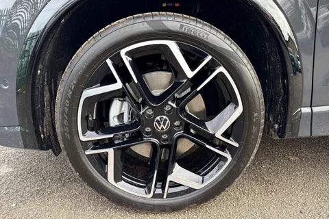  Volkswagen Tiguan 1.5 TSI eHybrid 19.7kWh R-Line DSG Euro 6 (s/s) 5dr Thumbnail #11