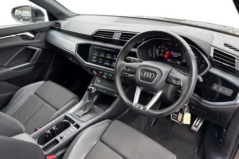 MM69RCZ Audi Q3 2.0 TDI 35 S line S Tronic Euro 6 (s/s) 5dr Thumbnail #15