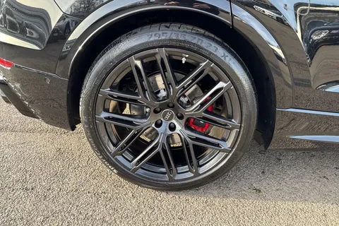  Audi RS Q8 4.0 TFSI V8 Tiptronic quattro Euro 6 (s/s) 5dr Thumbnail #13