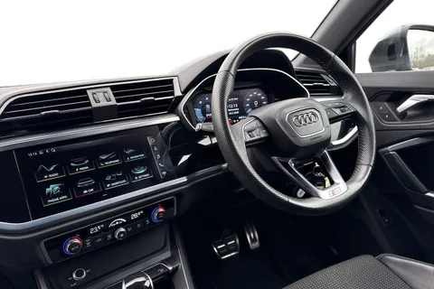 MM69RCZ Audi Q3 2.0 TDI 35 S line S Tronic Euro 6 (s/s) 5dr Thumbnail #19