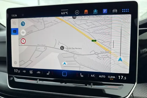  Volkswagen Golf 2.0 TSI R Black Edition DSG 4Motion Euro 6 (s/s) 5dr Thumbnail #17