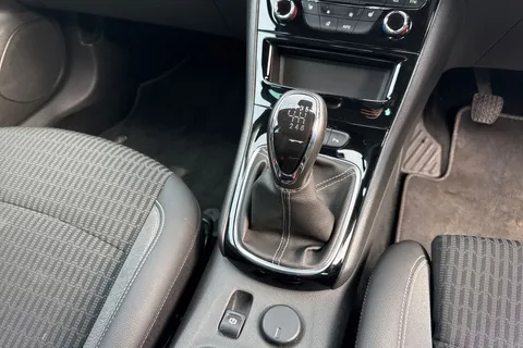 23 of 55 for Vauxhall Astra 1.2 Turbo Griffin Edition Euro 6 (s/s) 5dr