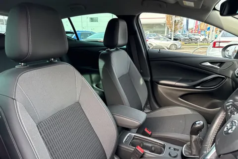 24 of 55 for Vauxhall Astra 1.2 Turbo Griffin Edition Euro 6 (s/s) 5dr