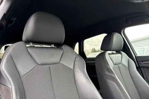 MM69RCZ Audi Q3 2.0 TDI 35 S line S Tronic Euro 6 (s/s) 5dr Thumbnail #25