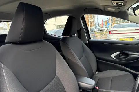 YGZ4163 Toyota Yaris 1.5 VVT-h Icon E-CVT Euro 6 (s/s) 5dr Thumbnail #25