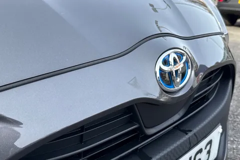 YGZ4163 Toyota Yaris 1.5 VVT-h Icon E-CVT Euro 6 (s/s) 5dr Thumbnail #27