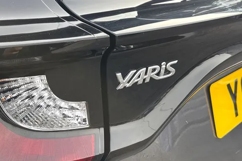 YGZ4163 Toyota Yaris 1.5 VVT-h Icon E-CVT Euro 6 (s/s) 5dr Thumbnail #31