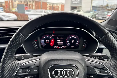 MM69RCZ Audi Q3 2.0 TDI 35 S line S Tronic Euro 6 (s/s) 5dr Thumbnail #33