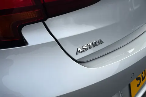 33 of 55 for Vauxhall Astra 1.2 Turbo Griffin Edition Euro 6 (s/s) 5dr